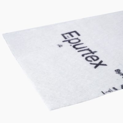 Rouleau de géotextile RLX Epurtex 1 5 m × 50 m déroulé sur fond blanc montrant texture et largeur